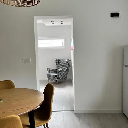 Διαμέρισμα Pelso D'oro Apartmanhaz *
